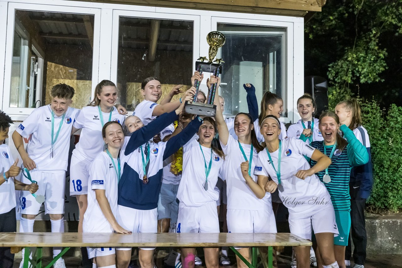 Bild 70 - Loewinnen Cup